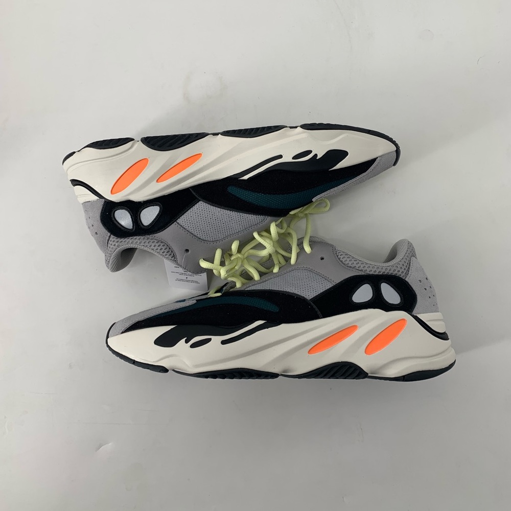 Yeezy Boost 700